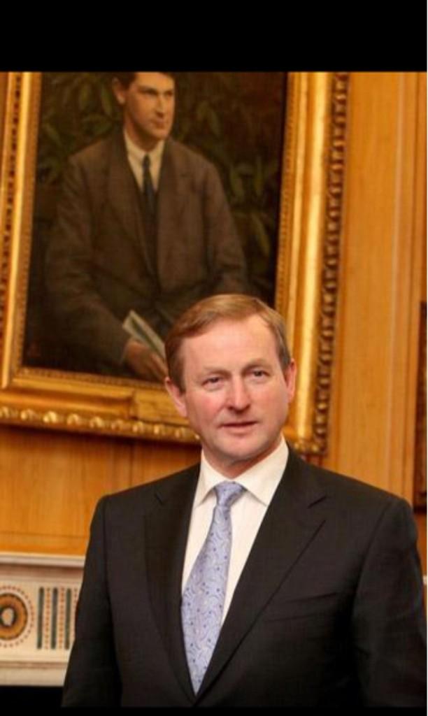 GerryAdamsSF's tweet image. Isnt it a funny old world? The Taoiseach in NY 4 Award @ $25k table Dinner. At taxpayers  expense? Sold Out! Indeed!