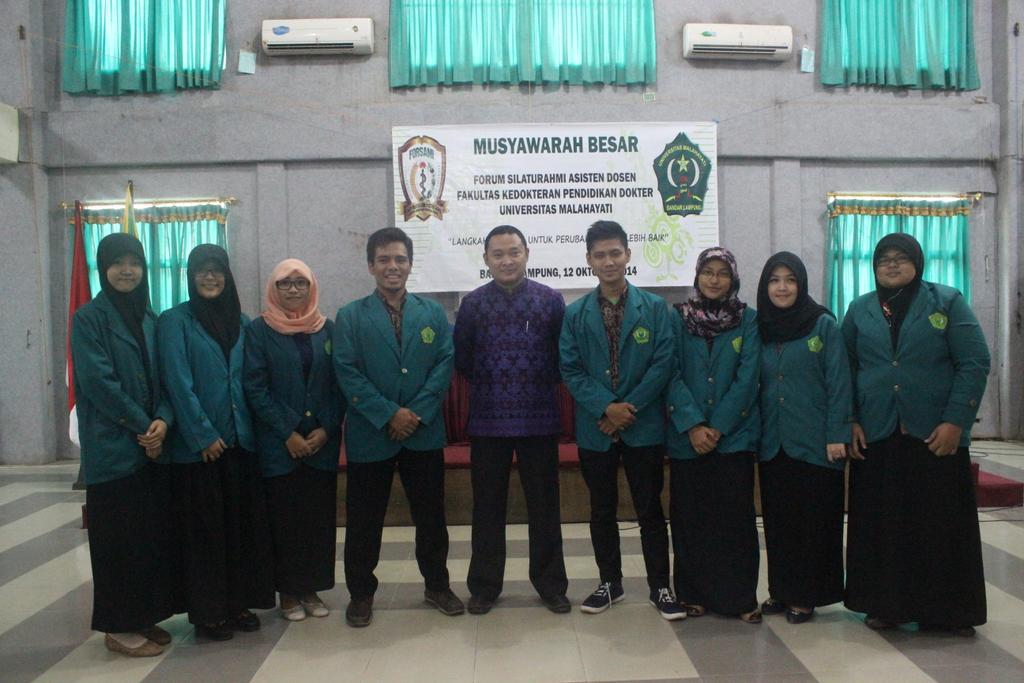 POSITIF__'s tweet photo. Silaturahmi dengan department patologi anatomi 😁 http://t.co/GnEbPdVtUB
