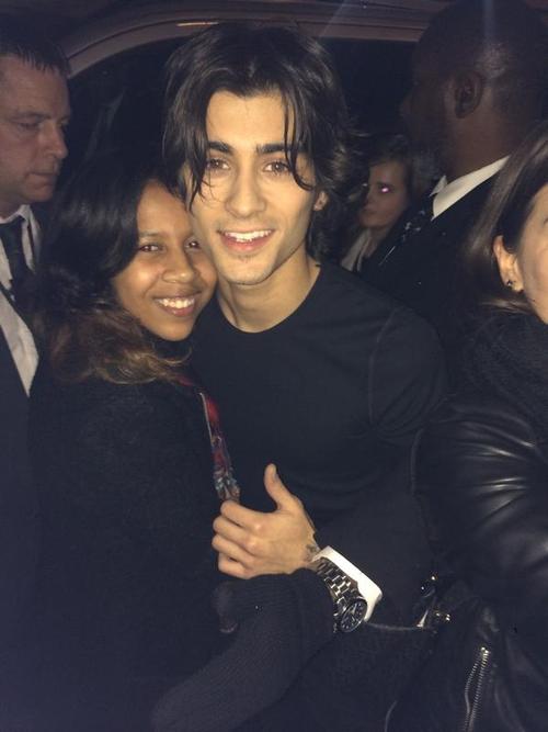 onedirectionBR's tweet image. Zayn e uma fã ontem (13)