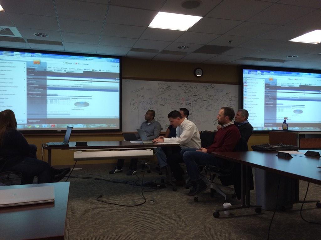 JessicaLongly's tweet image. Looks like fun! RT @cwenzel: Demo time with Matt on the the last day!   #cdw #EMerCion #class16
