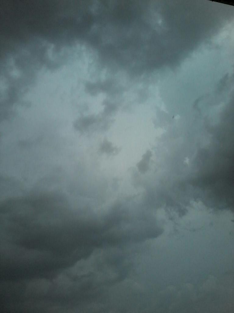 WwbbZz's tweet photo. الجوووو بجننننن http://t.co/F9v5aDft2a