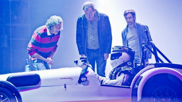 visitlondon's tweet photo. Tickets on sale for #TopGearLive w @JeremyClarkson @MrJamesMay @RichardHammond @TheO2, Nov '15 http://t.co/uKsAJ0uz13 http://t.co/rFFzwuw0rO