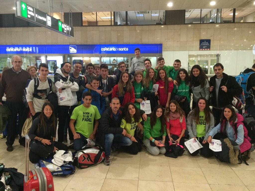 MAREA VERDE 💚 ja de cami a VITORIA! al #CtoEspEqMenores <a href="/padelfederacion/">Federación Española de Pádel</a>