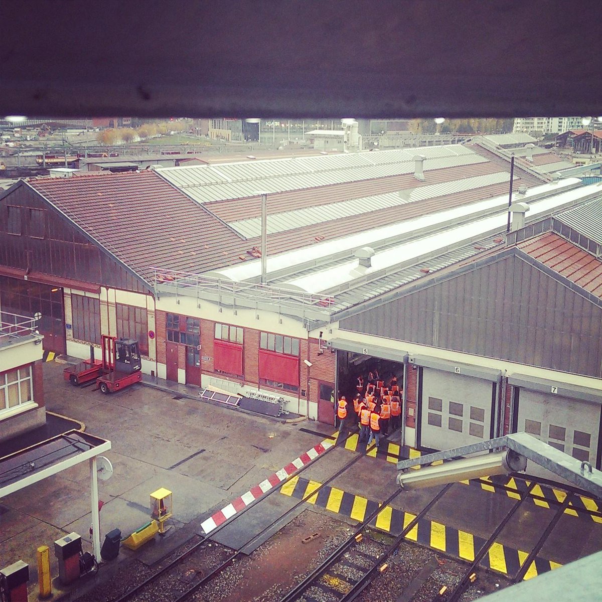 fivebyfiveio's tweet image. In the belly of the beast #urbanhacking #bangbanghack #Paris