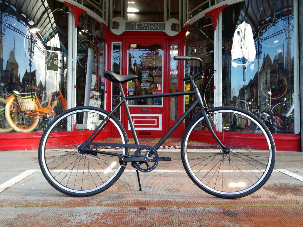 hubcycleworks's tweet photo. Electra loft finally in stock.
@ElectraUnicorn #electraloft #electra #loft #cycle #southampton ##electrabikes http://t.co/dNgpIG71qg