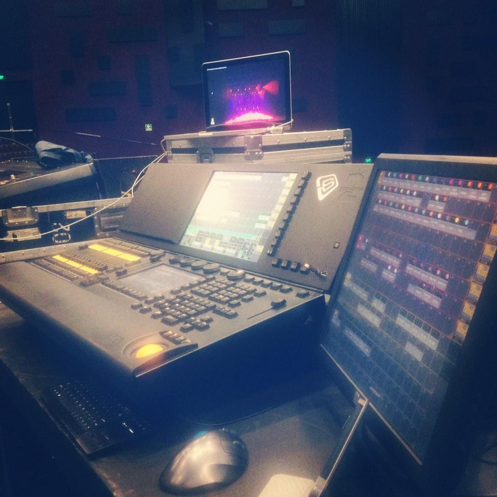 clubcotorro's tweet photo. @DanielaRomoWeb #ComplejoCulturalUniversitario #Puebla #MArules #liveconcertlighting #ProgrammedLighting #MA3D http://t.co/pTIYKu9aJp