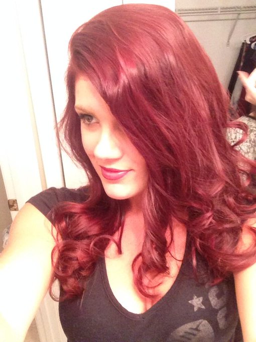Red Baby 😍❤️❤️❤️ http://t.co/4exLfC2Xfi