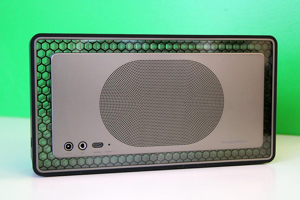 coolhunting's tweet photo. .@BowersWilkins release the sleek T7 Bluetooth speaker, and it will get the party started http://t.co/QljJq0YBAF http://t.co/odPs6Y2G2U