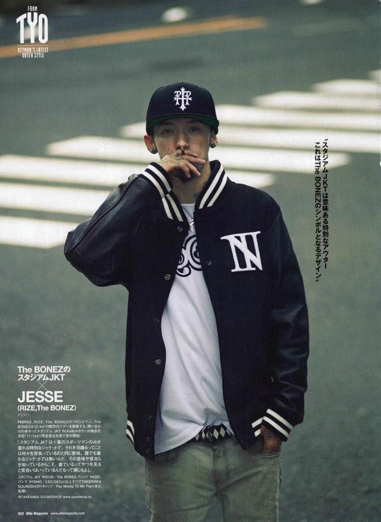 RB　THE BONES スタジャン 黒/白 B2Ze7AzCMAAY4SG?format=webp&