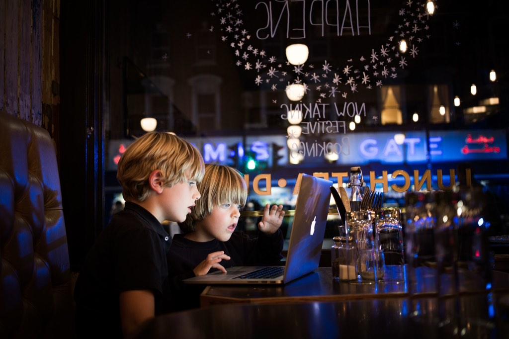 KelvinMurrayCo's tweet photo. Love this snap of my boys doing their homework yesterday http://t.co/Juf2tbLNMC