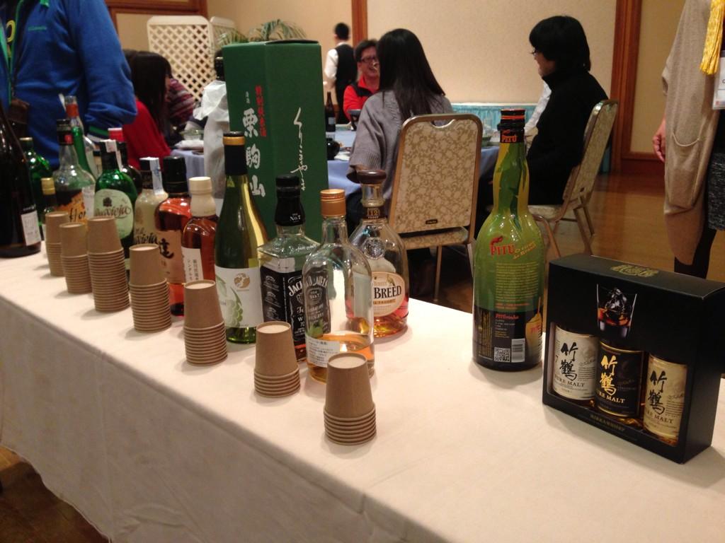 tktym's tweet photo. And we still have many for the final Liquorthon night :) #biohack14 http://t.co/PxyOzlUswN