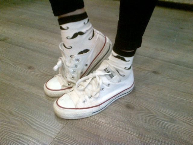 StyleByLoren's tweet image. #mosistahs  showing love! #MovemberRSA #menshealth #awareness Cc @kohleryentl - @ClosetChats  m.youtube.com/watch?v=tQkIKE…