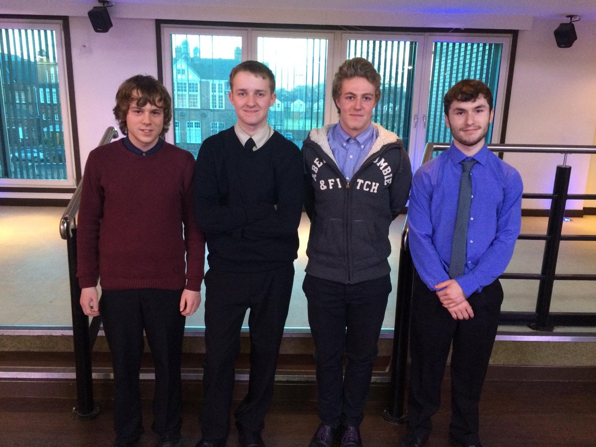 LLOBMATHS's tweet image. Congratlations to our Sixth form team for competing in the Team Maths Challenge.