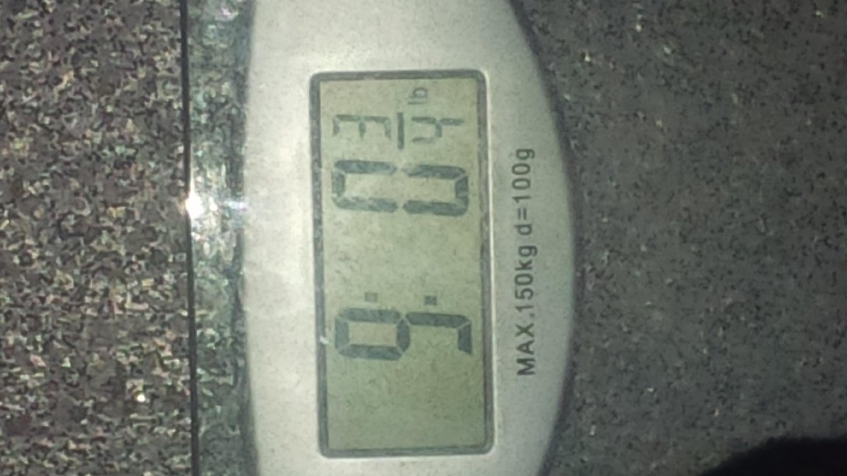 HadenoughIm's tweet image. On the verge of losing weight,this is my weight now and by new years I'm hoping to be 7stone maybe less #losingweight