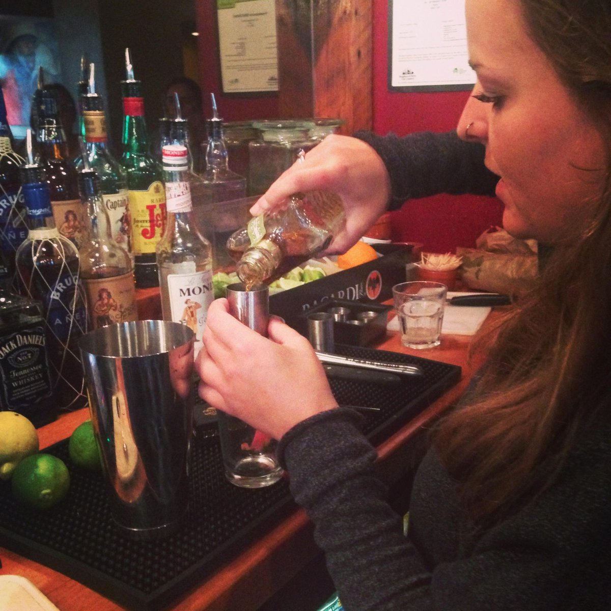 FreemasonsPub's tweet photo. Between 5-7pm #Today 2-4-1 on #cocktails! #Fancy a #cheap #afterworkdrink? @drinkinbtn @VoucherBrighton @BIMMBrighton http://t.co/f5Er7M9wIA