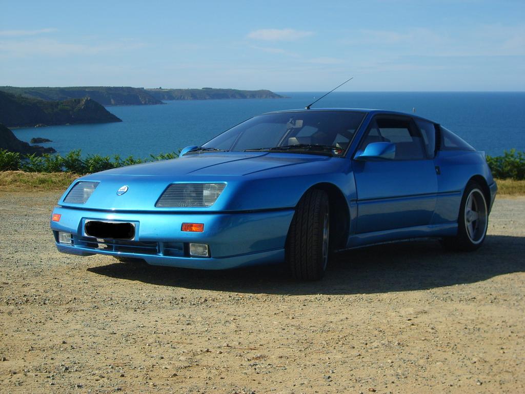 les_alpinistes's tweet photo. #Alpine #GTA avec kit "#Lemans" de 1987
#240HP #INOX #Exhaust
@RauliMrd @racecardotcom @specialistcars1 http://t.co/4jqglRhnyf