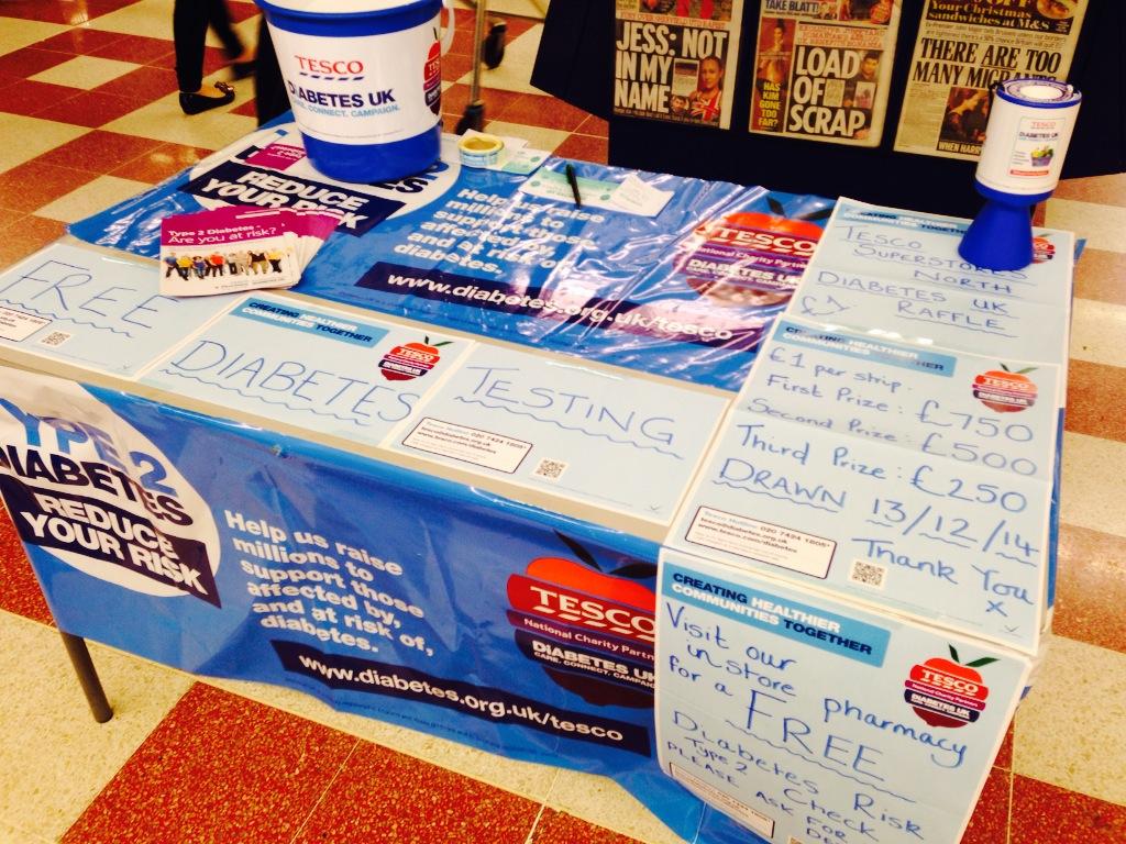 lucelydoesit's tweet photo. Big Blue Bash @TescoBillingham today! Fundraising as part of National Diabetes Awareness Day 🎽👖 @amaguet @DiabetesUK http://t.co/Qy22WrXGM0