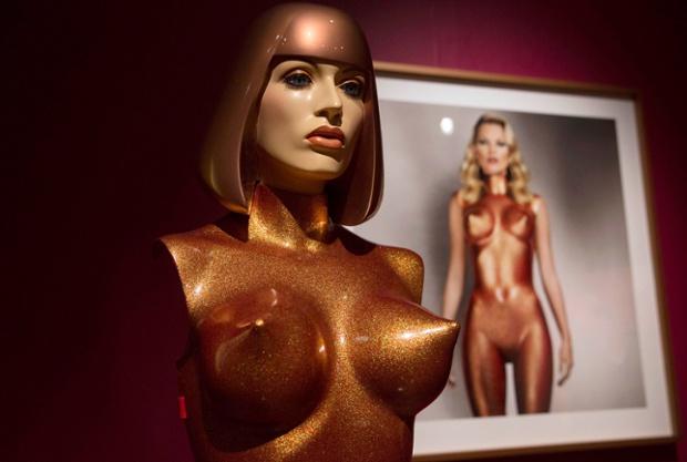 Richard Nicoll <a href="/Nicoll_Studio/">Richard Nicoll</a> on being inspired by Allen Jones gu.com/p/43akq/stw