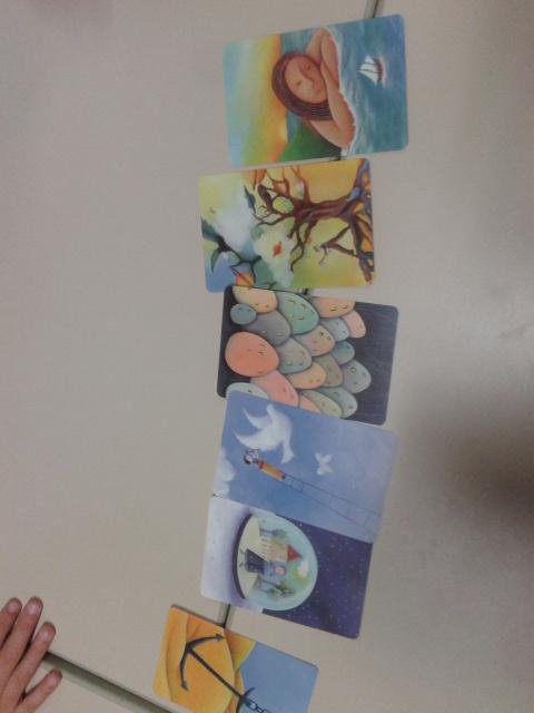 Juliette propose qu'on retrouve sa carte qu'elle a nommé "Wahouuuuu !"