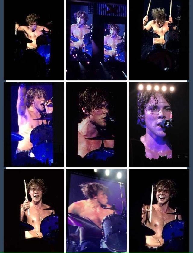 samfinch_x's tweet image. @Ashton5SOS you best perform topless @ Birmingham next year😹