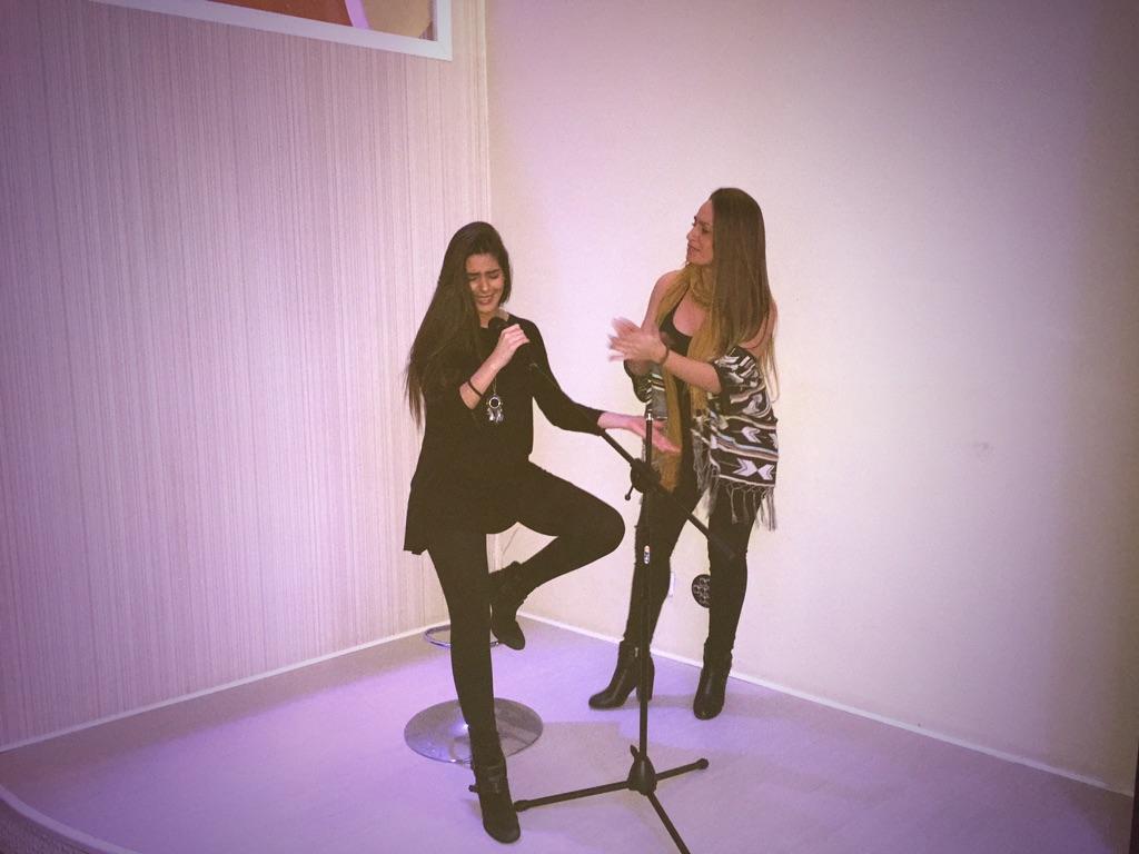 Esta noche volvemos a #cuorelounge @zenobiafr y yo!!!! Gracias!!! Nos debemos a nuestro público!!!! 👏❤️<a href="/Cuorelounge/">CUORE LOUNGE</a>