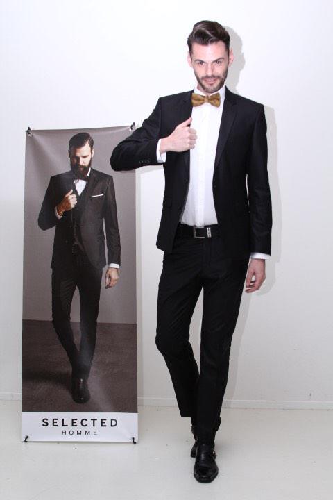 SELECTED_ES's tweet photo. Candidato #MELILLA #GuapoEspaña14 con vestuario oficial @SELECTED_ES #GuapoEspañaSelectedHomme @NuevaModa http://t.co/24EiXLqNA6