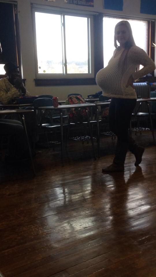 amandajzab's tweet photo. Spanish fashion show ๐๐๐ถ๐
#MaternityModels @boulos_sarah for the snipe๐๐ and @Emanny1997 creepin http://t.co/88QZCQEtuP