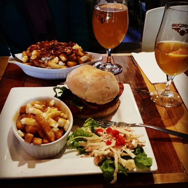 montrealpoutine's tweet photo. Are you up for the challenge?
#PoutineArmy #PoutineAfterParty
Open until 4 AM.
161 St-Paul E. http://t.co/MD7DdVxszw