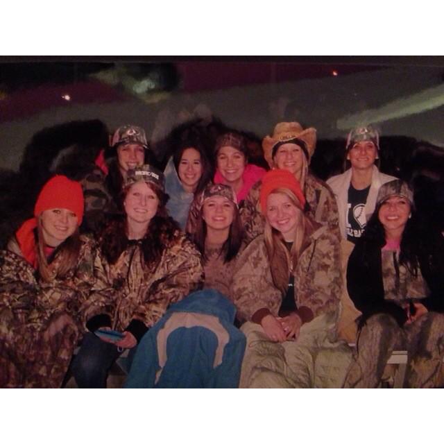 haleyy_jay's tweet photo. Lol throwback @colbyyyrenee @allisonblair_ @victoriacirillo @tory_sloop @ilavictoria http://t.co/FzCWimhIEm