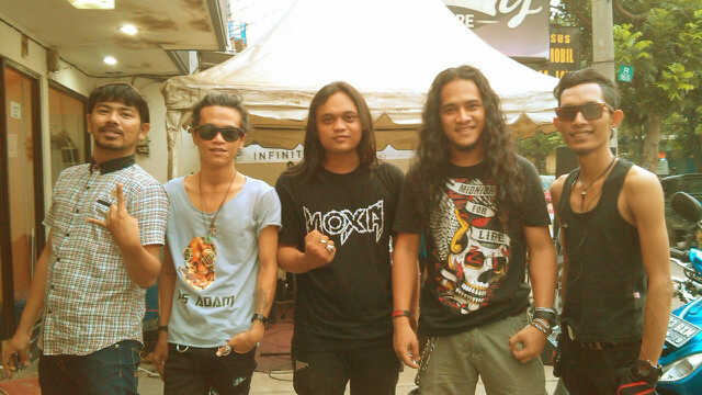 Ras adam with jimmy fear crisis at ONEWAY store bintaro #sobatindies #onewaystore