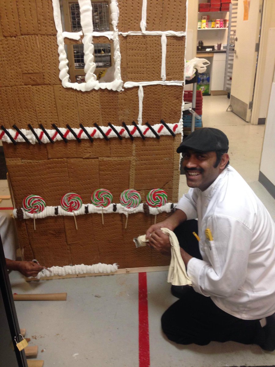 CourtyardYEG's tweet photo. Chef adding the finishing touches #christmasatthecourtyard http://t.co/RY4UvyS1co