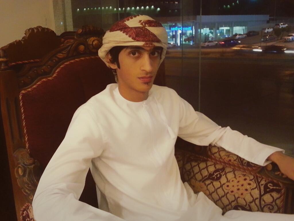 رسمياً :تعيين أحمد البلوشي لتعليق مباراه منتخبنا الوطني مع قطر على قناة عمان الرياضية 😍😍
#خليجي22
#عمان_قطر