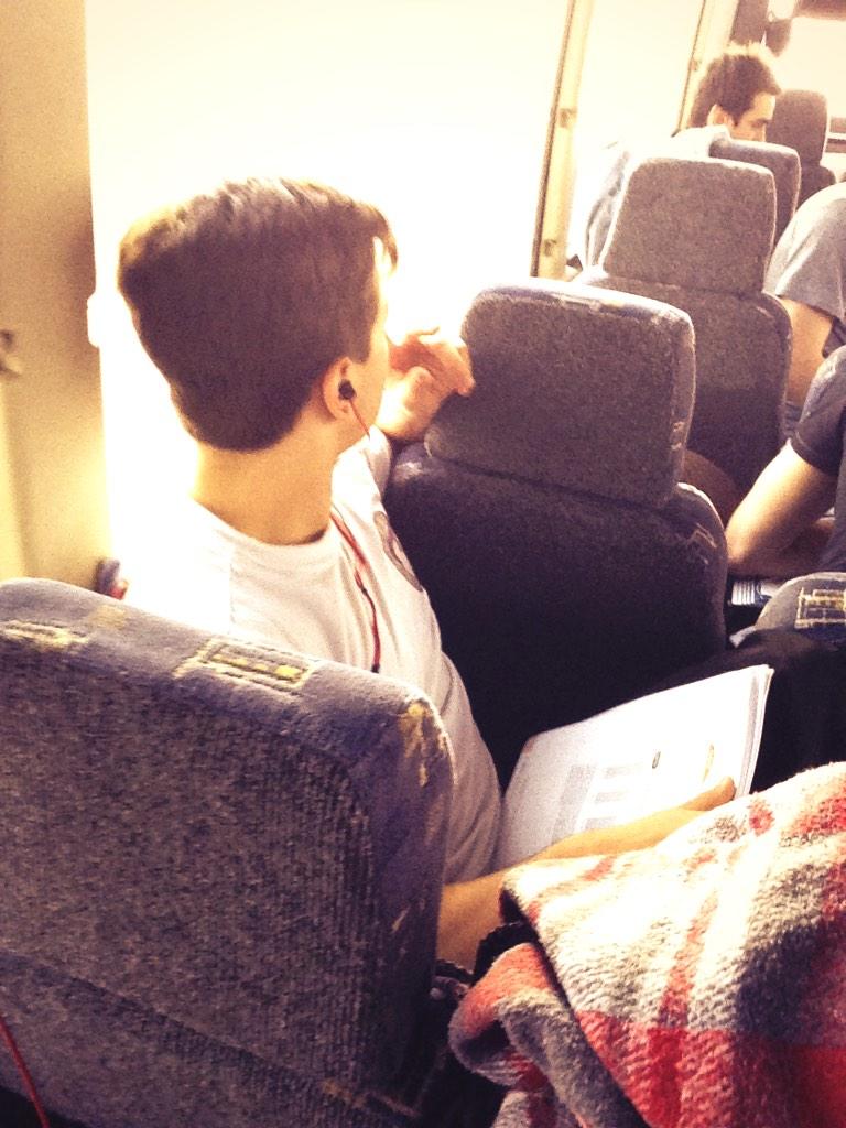 ggabggoo's tweet photo. Picking his nose during study time #FullOfShit #JuniorLife #Roady @Cboivin11 http://t.co/1gGJdkOsOb