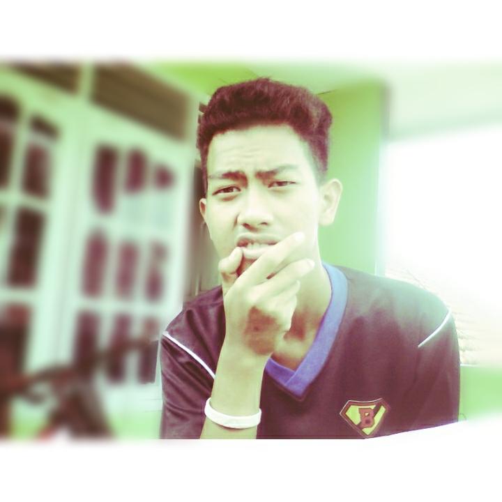 siddiqp20's tweet photo. Gue http://t.co/8bsV3BjbKy