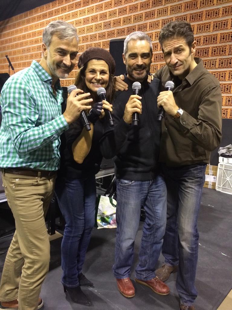 Mamma Mia! Cuantos recuerdos de familia #gala15aniversarioStage @Soy_AlVazquez <a href="/Ouhbabbo/">Ouh babbo</a> #nando y #paula