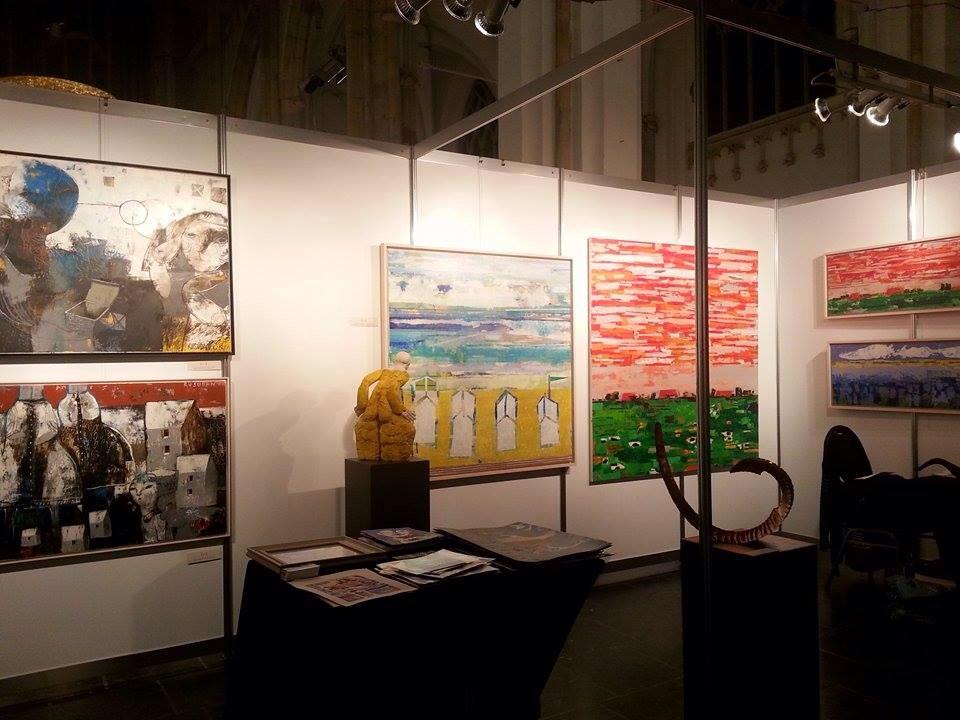 CarolineHavers's tweet photo. Gallery IROK this weekend at ArtArnhem in the Netherlands.Presenting my new series. #artarnhem #dutchart http://t.co/QjqpIPOplH