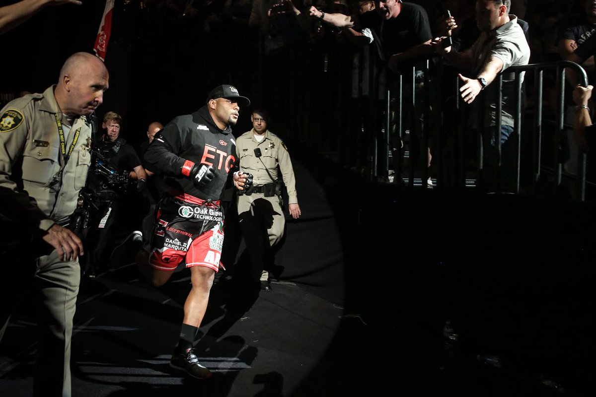 ufc tweet picture