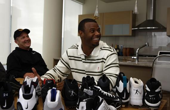 Happy 45th birthday to the original Swingman - Ken Griffey Jr. 