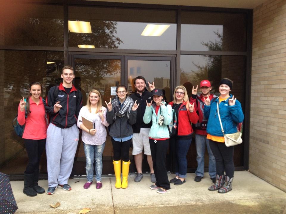 SMayberryScott's tweet photo. Last day of class- stuck in rain for fire alarm. #wolvesup #astate #ocscott @astate @astatecomm http://t.co/KjVfaeGNE4