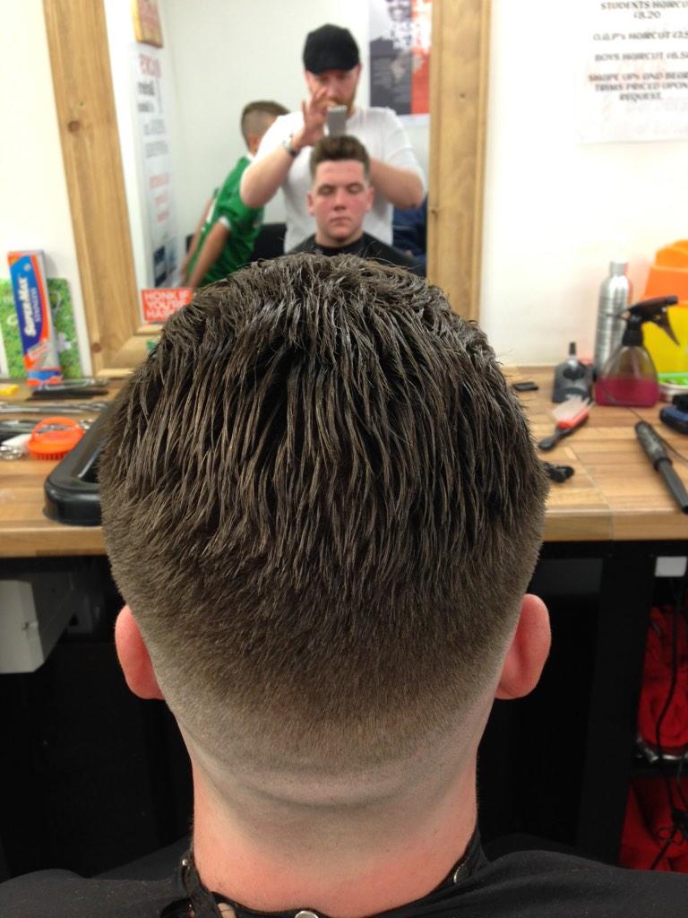baldockbarbers's tweet photo. @oxonpete1965 @mondaybarber #RazorBladeFade #micksbarbers #baldock styled with #SlickMuk #ProBarberT #NOFILTER http://t.co/vmDXNWsB4x