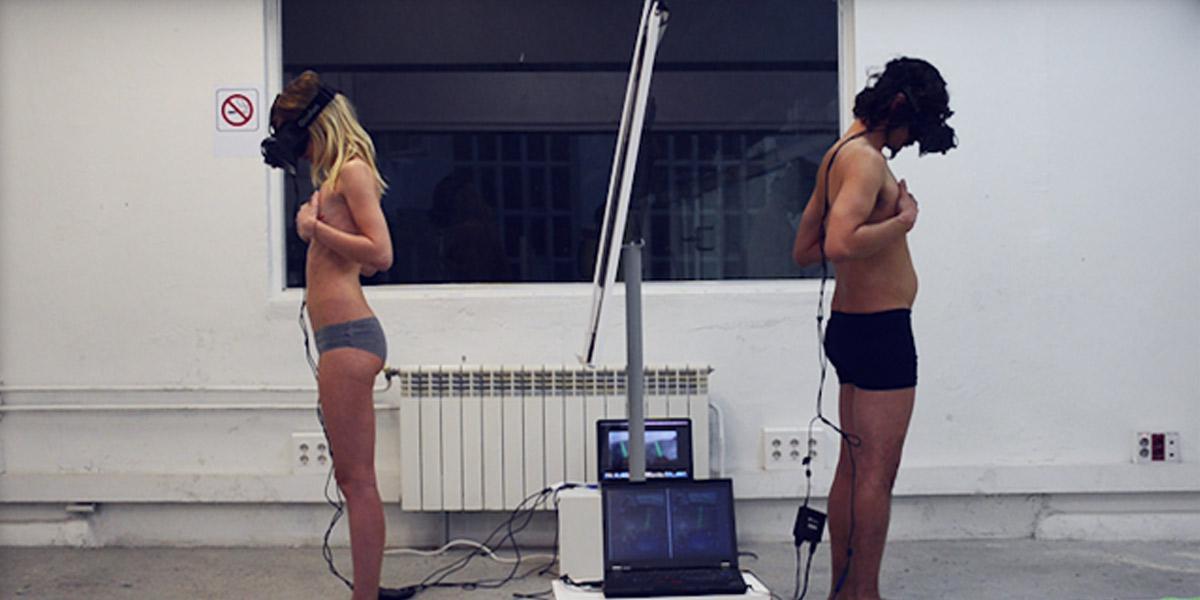 POVdocs's tweet photo. Experience life as the opposite sex in @DocLab's experiment #TheMachineToBeAnother: http://t.co/gwzX1Fxzv0 http://t.co/nG4ckTVxjo