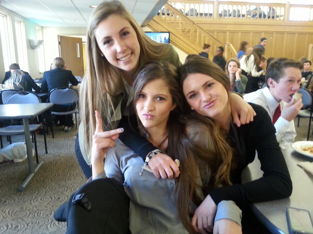 LHSDECDECA's tweet photo. DECA-HOLICS http://t.co/alvPYLbG7I