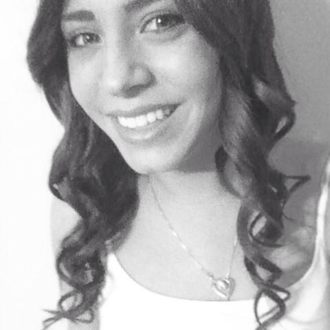 Christinelyann's tweet photo. huge thank you to everyone who listened to my song! Im so lucky to be surrounded by such loving and supportive people http://t.co/kJRXpo2uE9