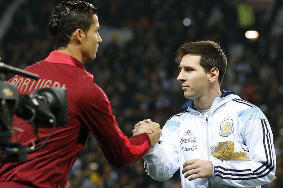 "Debería estar prohibido decir quién es el mejor del mundo, son de otro planeta"

MOURINHO, sobre CR7 y Messi.