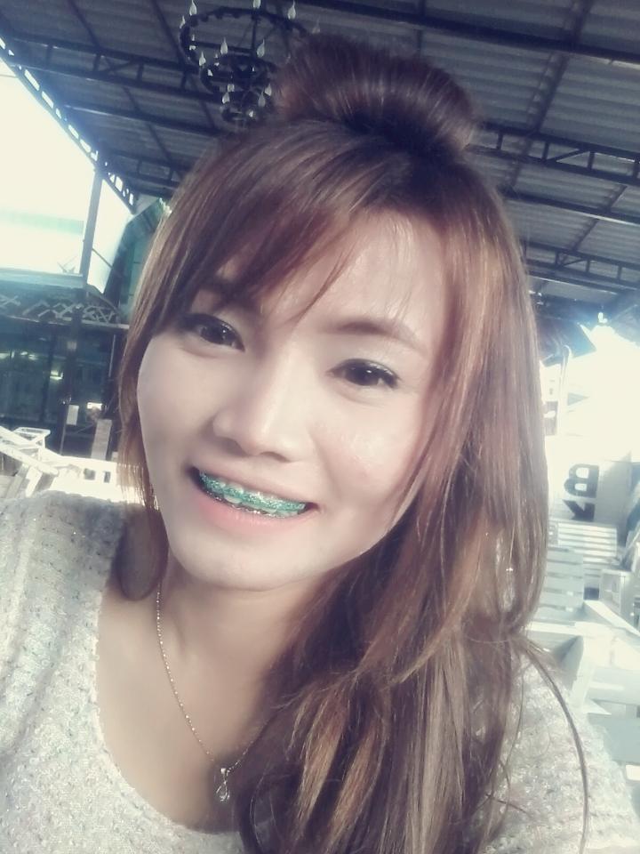 ladda_Attatan's tweet photo. จะเช้าแล้ว..ยังอยุ้นี่อยุ่เรย..^^ http://t.co/9e2u0UM6jl