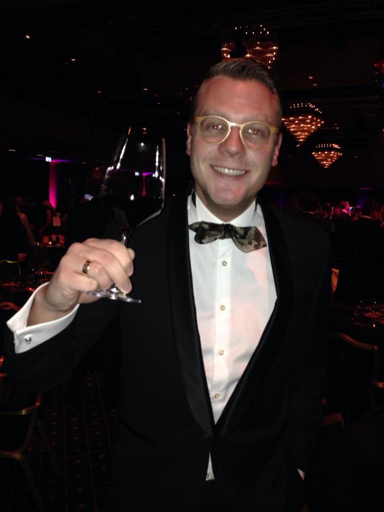 Kierewiet30's tweet photo. Top begin van het weekend! #rkfgala #huisterduin @EdsiliaRombley @kingoflapland http://t.co/0q9rg3THCA