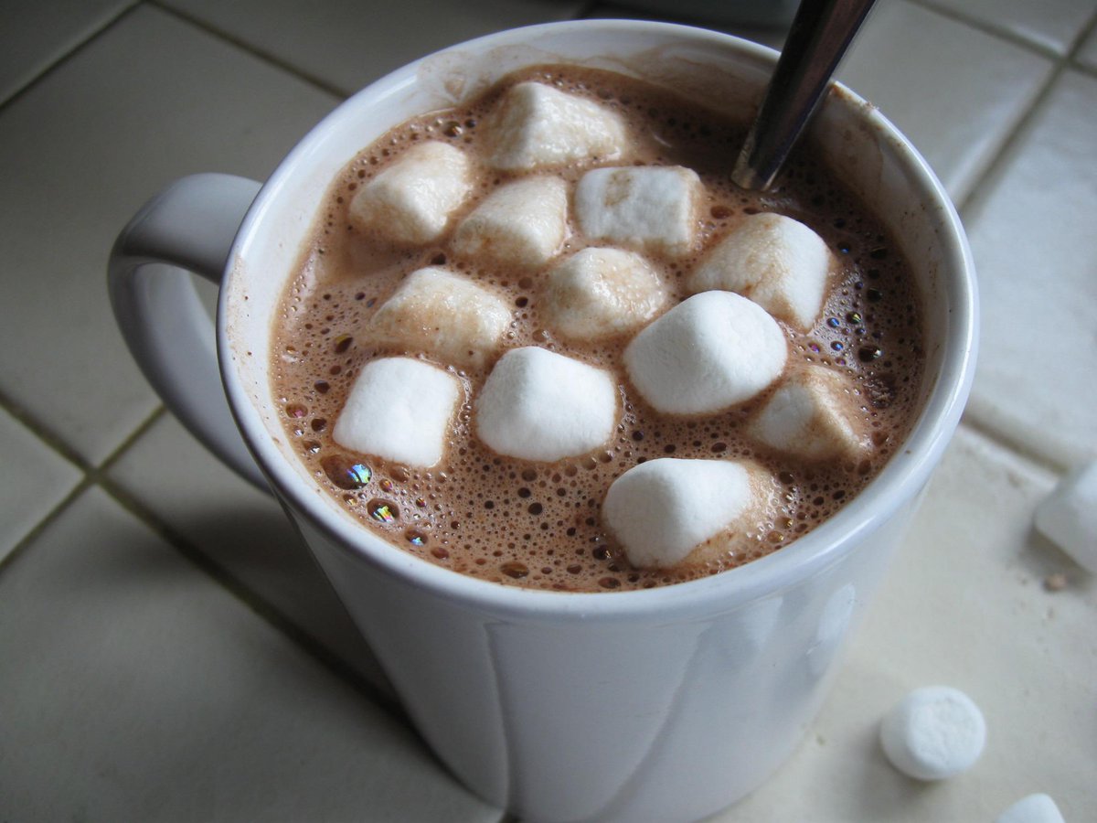 IsabellaO2442's tweet photo. wishing for a cup of hot chocolate http://t.co/ZE45aOnXHp
