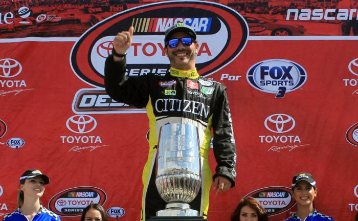 NASCARMex's tweet photo. .@pardoruben finalizó entre los 5 mejores pilotos de #NTSMxFS3: http://t.co/KPiyszxYq7 http://t.co/5pilVNjF2E