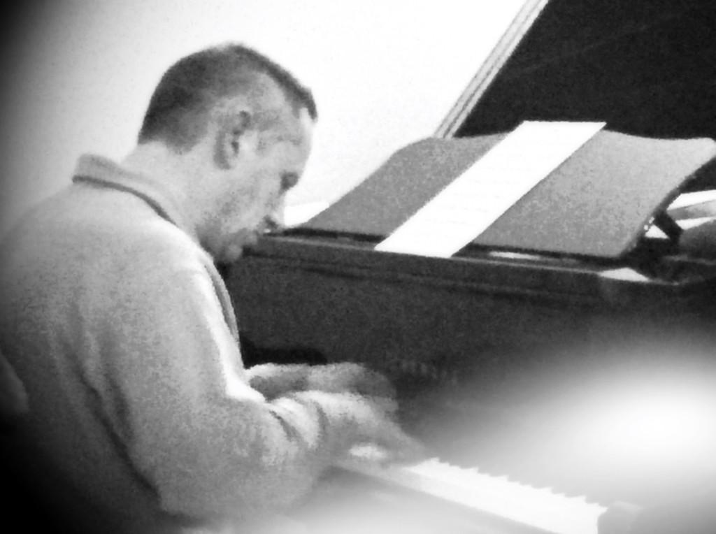 marituni's tweet photo. #JazzInProgress @IlCarsoInCorso un assolo di Bruno Cesselli:scansione ritmica trascinante,il carisma è una dote rara! http://t.co/KjoaLwF7Ts