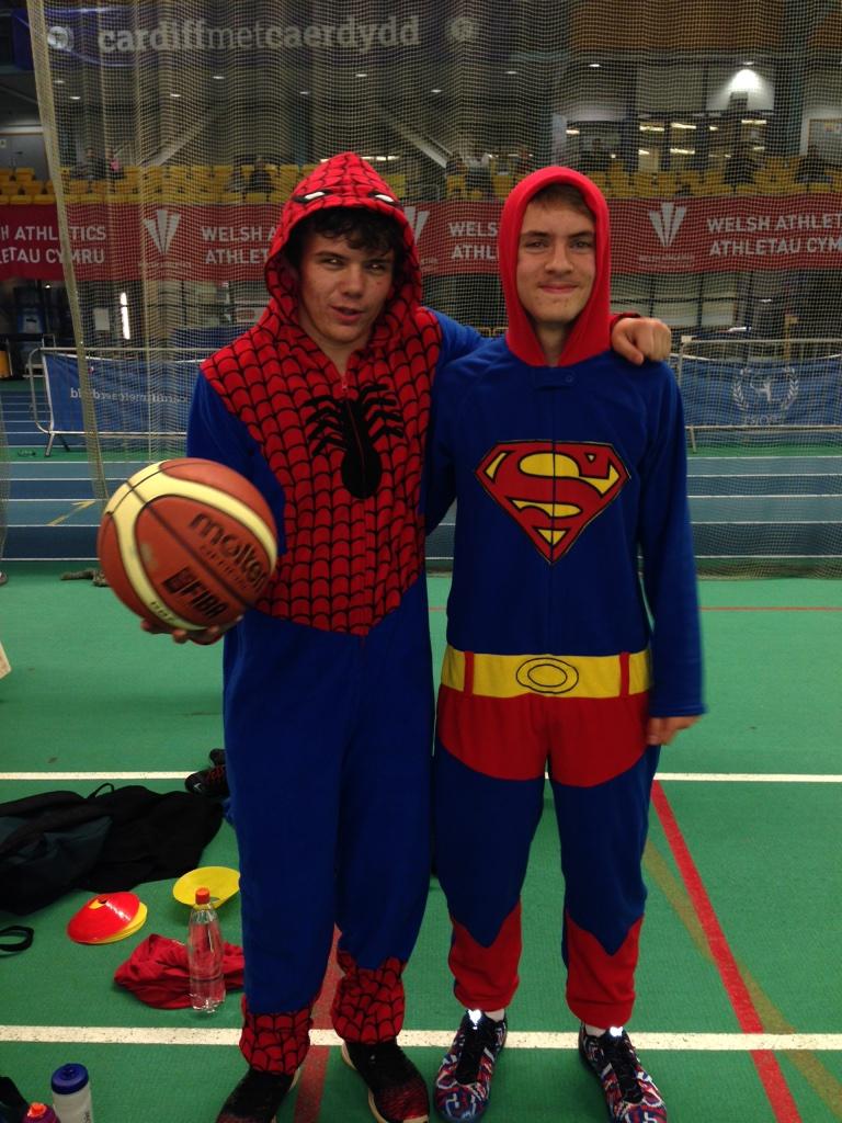 ArchersBasket's tweet photo. Archers NBL U16's getting involved in the #ArchersAcademy #BeAHero evening!
@BBCCiN #ChildrenInNeed http://t.co/yUtDuV8JHA